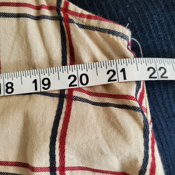 Umgee Cream and Red Plaid Tunic Top - Picture 2 of 7